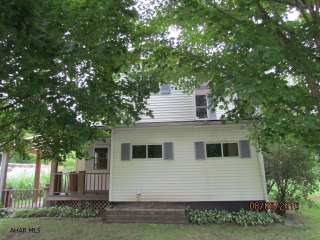 Buyer must pay 2% transfer tax. This property eligible under Freddie Mac First Look Initiative through 9/11/16. Homesteps offers $500 credit toward purchase of home warranty for owner-occupants