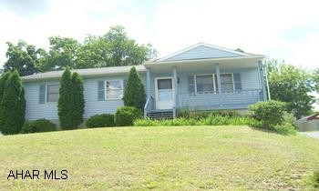 Lovely Home, Excellent condition, Must See!
