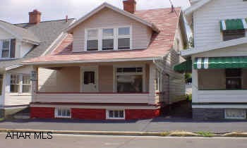 Great 3 bedroom home in convenient location! This home offers a new roof, some new thermo pane windows, decorative fireplace in living room, and 2 covered porches.  Great 3 bedroom home in convenient location! This home offers a new roof, some new thermo pane windows, decorative fireplace in living room, and 2 covered porches.