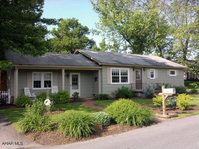 hburg boro! well maintained 2bd. 1ba. ranch. new windows. carpet. water tank. newer furnace. ac. fresh paint. update electric. quiet street. close to schools. must see!