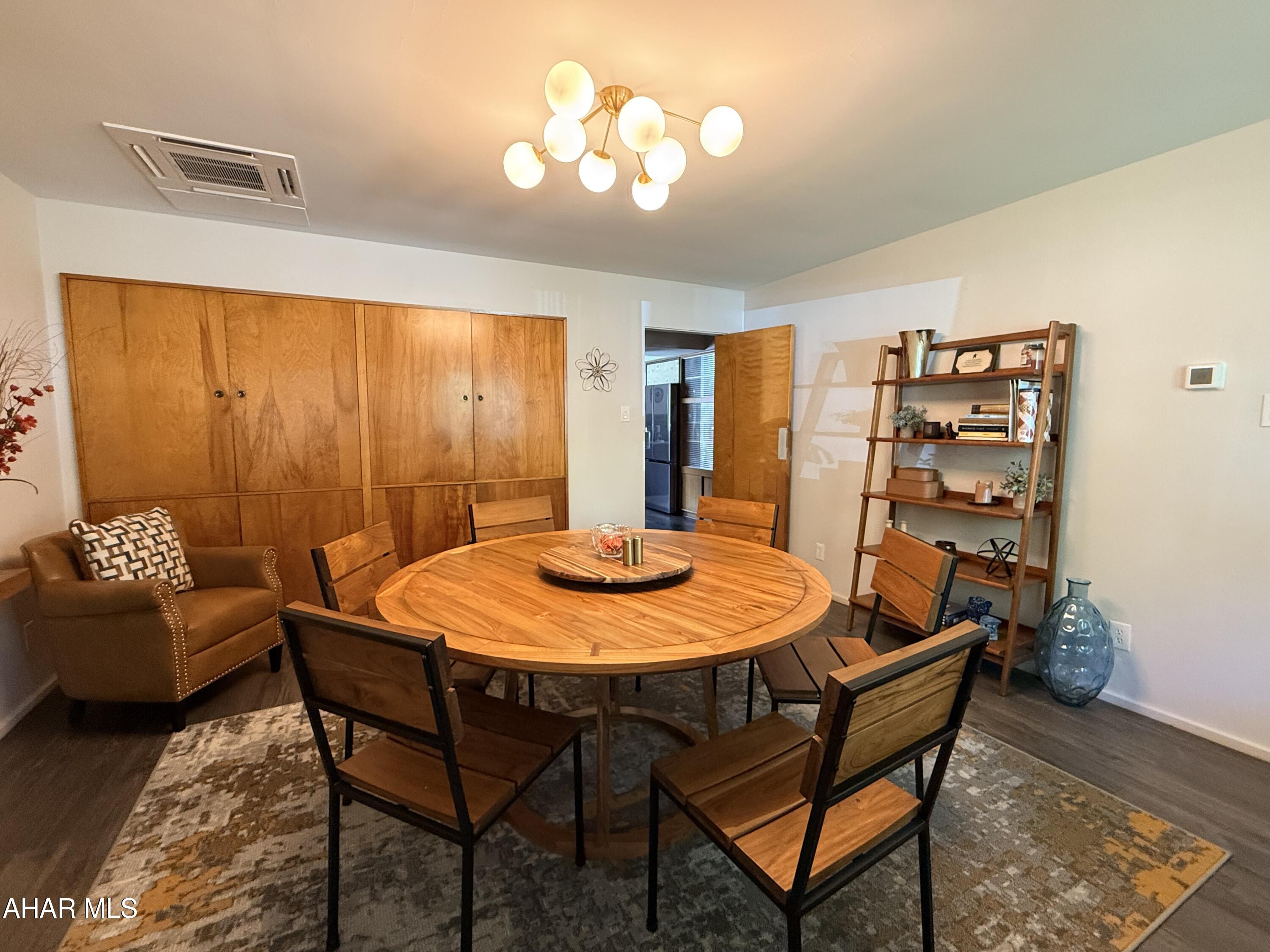 Mansion Park - Residential