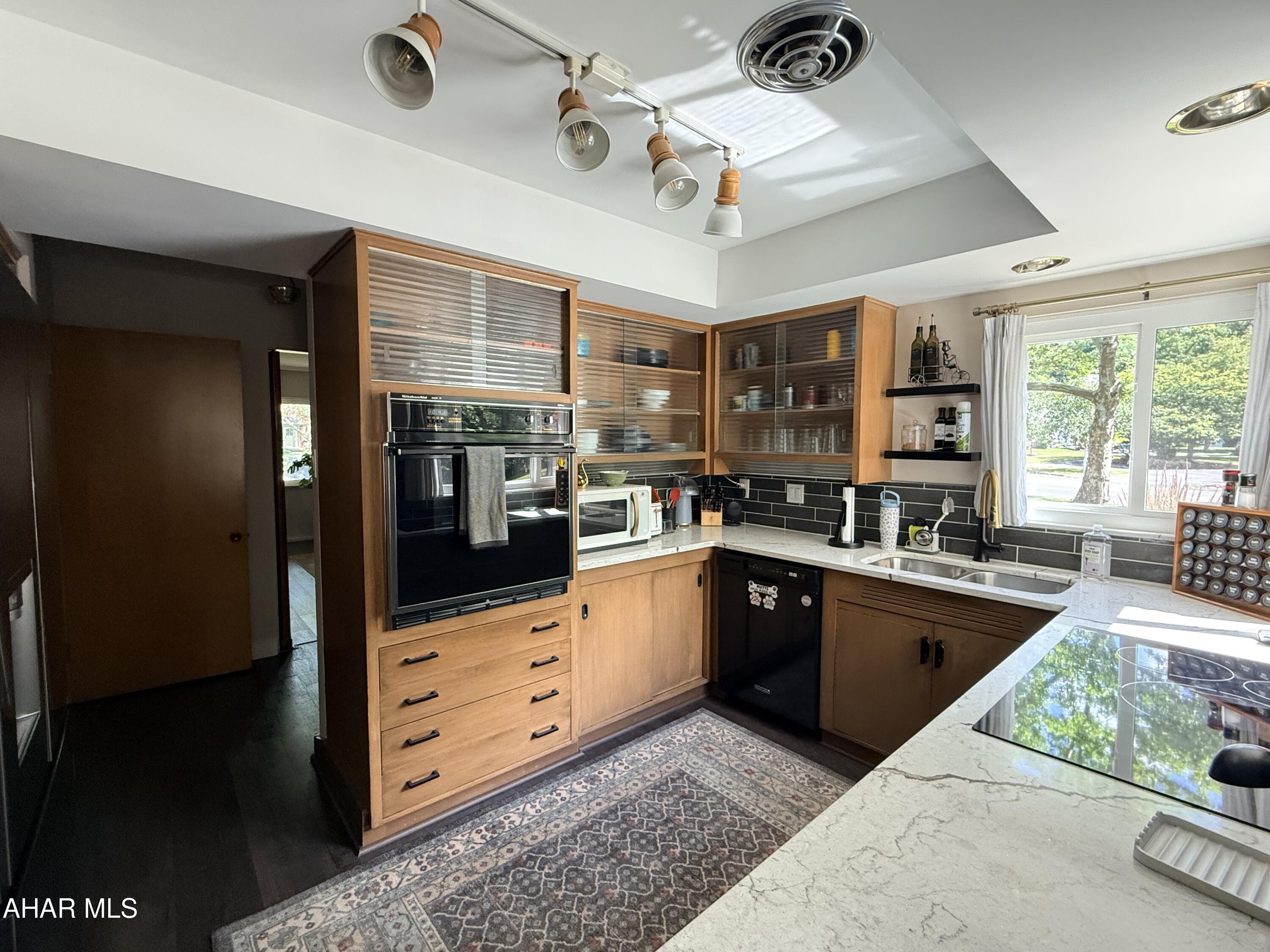 Mansion Park - Residential