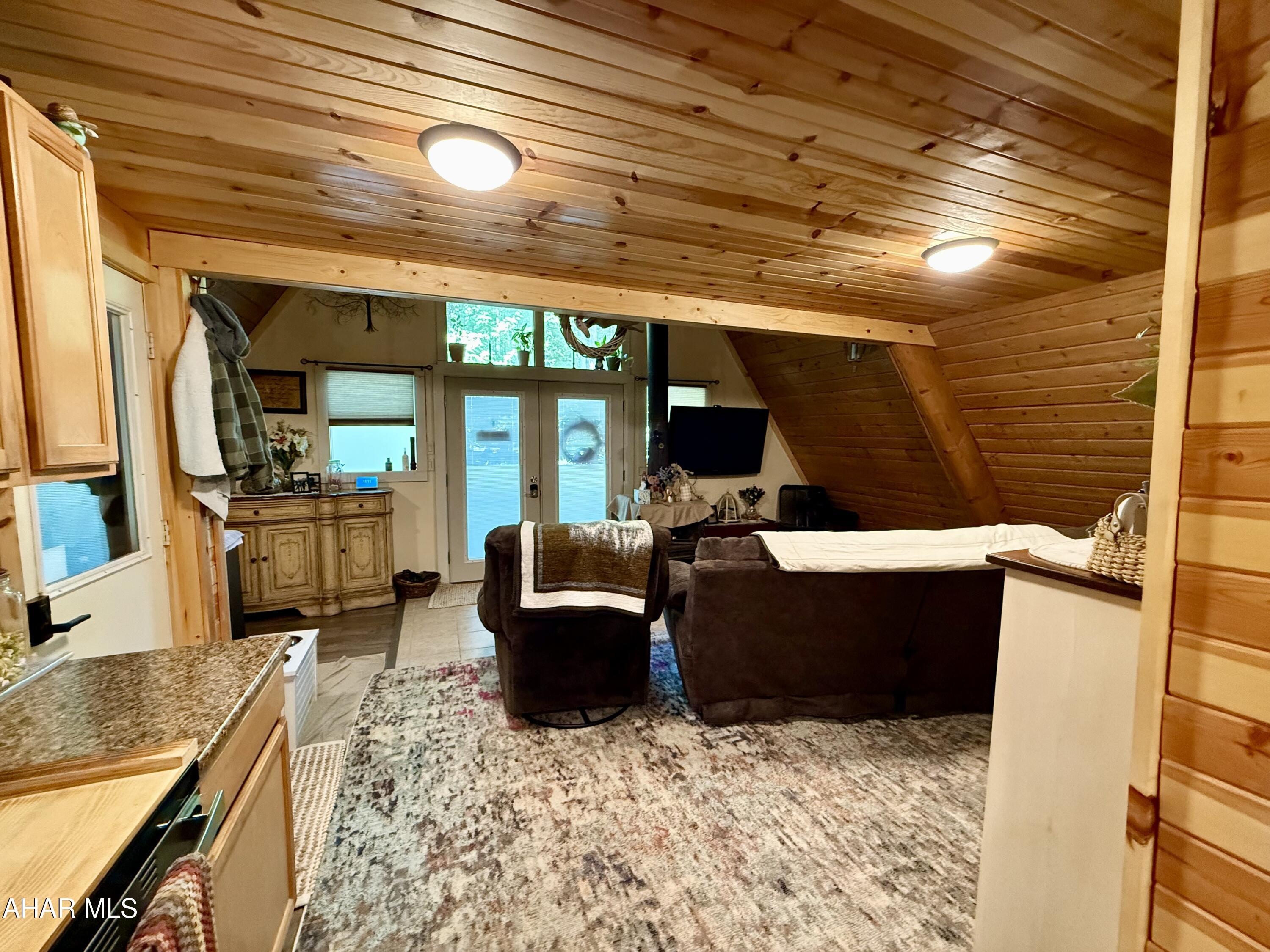 Glendale Yearound - Residential