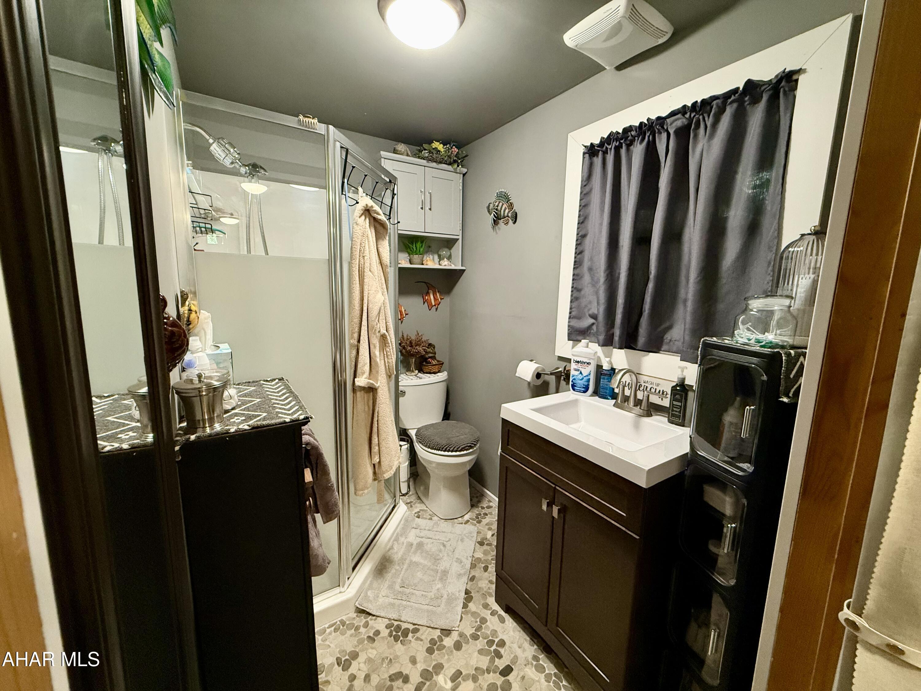 Glendale Yearound - Residential