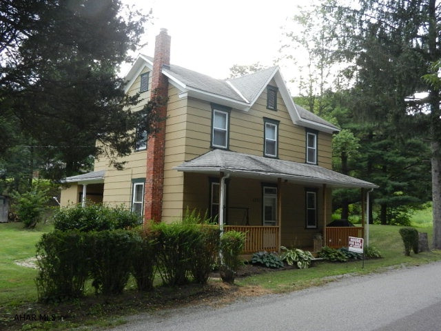2 story, 3 BR home on a 0.28 acre lot. Newer windows, wood floors re-finished in BR 2014. New kitchen counter tops in 2014.