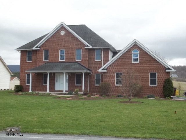 Beautiful Layout, bright and airy with large windows throughout.  Hardwood floors, CA, 1st floor bedroom with full bath, unobstructed views due to double lot, family room and laundry off the kitchen central vac, heated garage and basement, 3 zone heat.   Super large unfinished bonus room over the garage with skylights and beautiful landscaping.  Priced to sell.  FULL HOME WARRANTY  PROPERTY QUALIFIES FOR USDA RURAL HOUSING LOAN