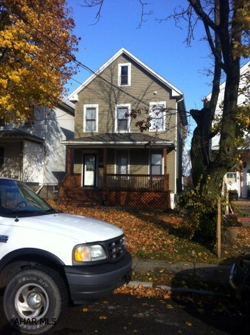Completely updated 3 bd 2 bath offers new kitchen with granite counter tops and back splash open to dining room, updated bathrooms, new flooring throughout, new roof, fenced yard off street parking. Across from Kelly Park. Home warranty included with an acceptable offer. Realtor owned