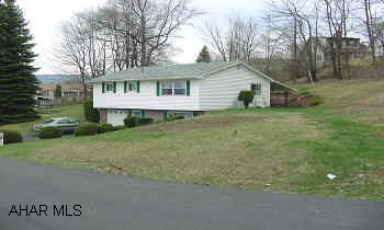 WELL KEPT RAISED RANCH-3 BR, 1 1/2 BATHS ON NICE, ISOLATED LOT IN COLLEGE HEIGHTS. 1 CAR GARAGE, PRIVATE REAR COVERED PATIO FANTASTIC RAISED RANCH HOME IN COLLEGE HEIGHTS! 3 BR, 1.5 BA, 1 CAR INTEGRAL GARAGE ON VERY NICE LOT. WELL KEPT HOME! NICE PRIVATE COVERED PATIO IN BACK. LARGE REC/FAMILY ROOM ON LOWER LEVEL. HOME WARRANTY INCLUDED! CALL MIKE MANGIA 932-8888.