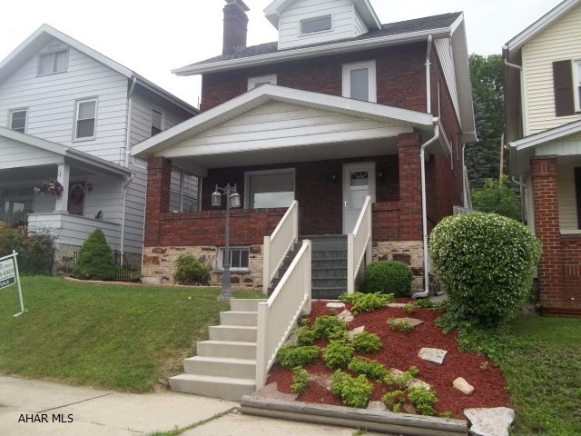 This one is a must see! It wont last long. Great area and move in ready. Gorgeous living room and dining area for family gatherings. Updated features throughout the home. You can't ask for a nicer location. The finished attic is the perfect place for a 4th bedroom. Give this one a look you won't be disappointed.