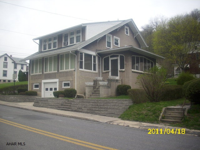 Nicely maintained 5 bedroom home on corner lot. Lovely screened side porch with spacious back yard. Newer furnace, vinyl replacement windows, original hardwood floors. Wonderful layout for entertaining.