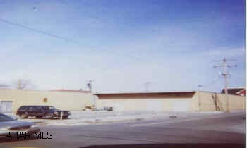 20,000 SQ. FT. (2,000 OFFICE & 18,000 WAREHOUSE) GREAT COMMERCIAL BUILDING! OWNERS WILL CONSIDER LEASING ALL, OR PORTIONS OF BUILDING. LEASE $2.50/SQ.FT. TRIPLE NET LEASE.   CALL LISTING AGENT FOR DETAILS.