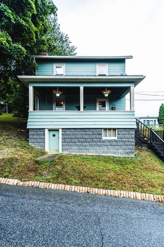 Cozy 3 bedroom, 1 bath. Very well kept and maintained. Enjoy friends on the front porch with a beautiful view.