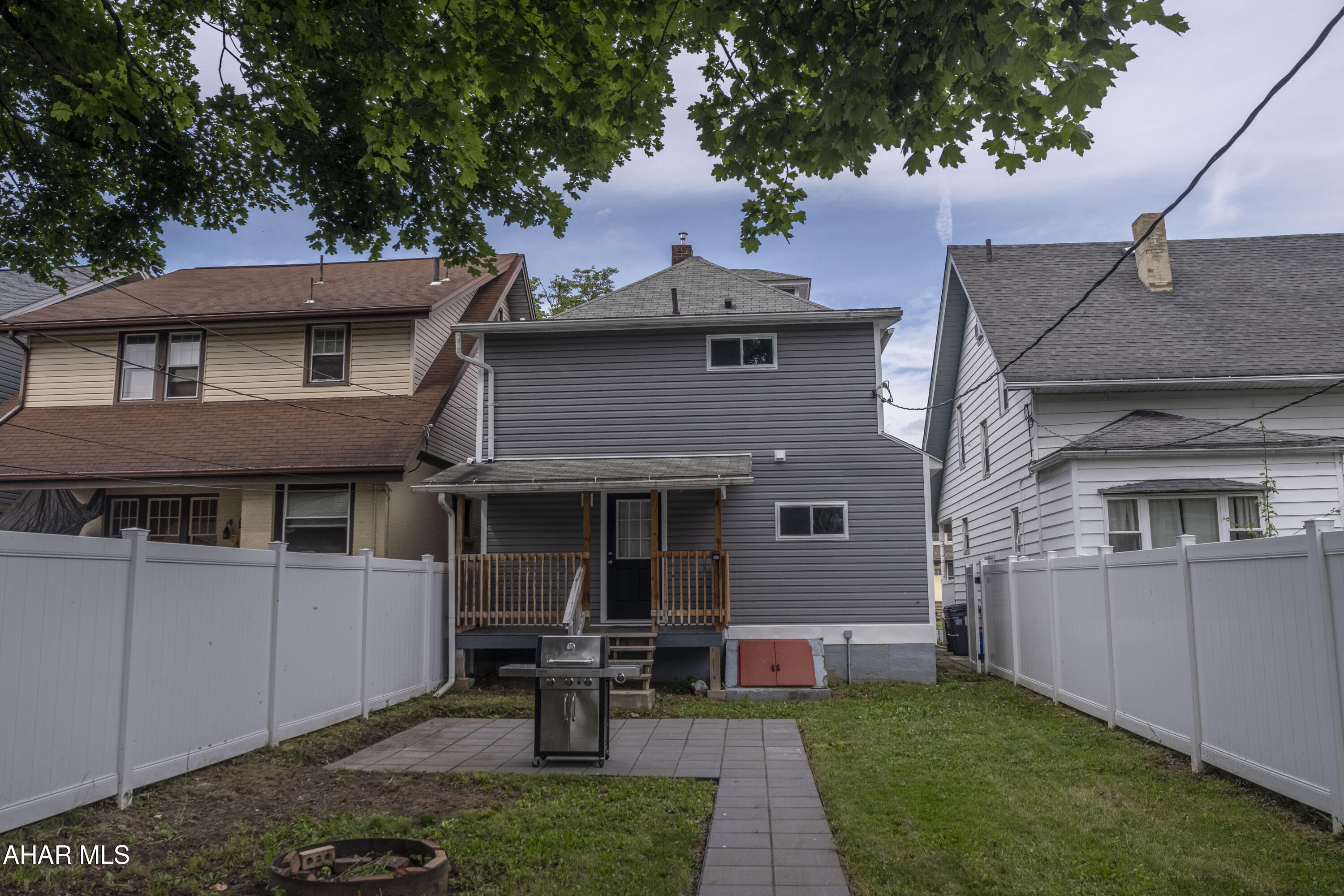 Juniata - Residential