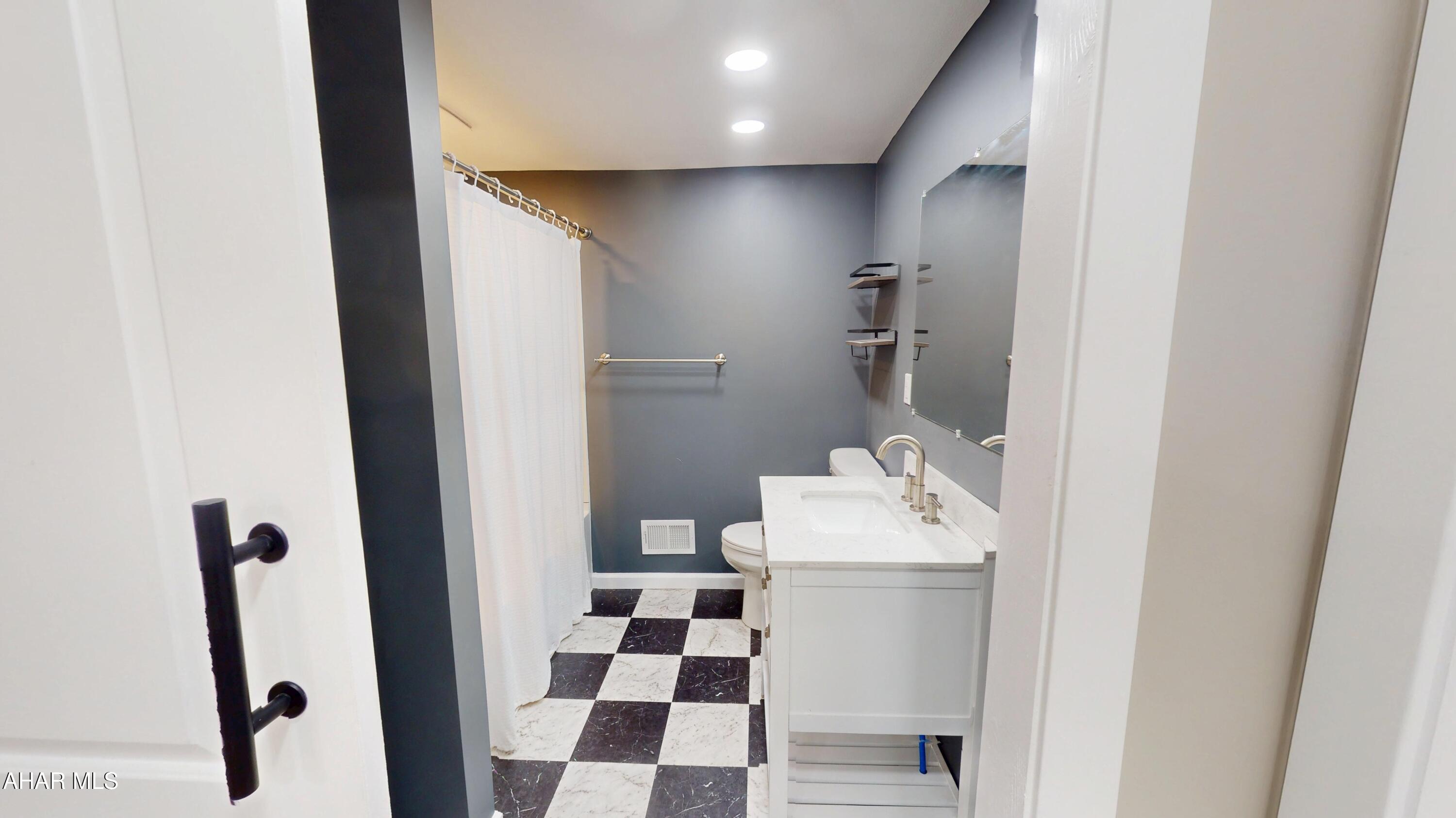 Juniata - Residential
