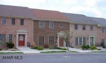 2 BEDROOM TOWNHOUSE WITH FINISHED BASEMENT, PAVED PARKING. MOVE IN CONDITION. EXCELLENT OPPORTUNITY TO OWN A LOW MAINTENANCE TOWNHOUSE IN THE PRESTIGIOUS HOLIDAY HILLS SECTION OF HOLLIDAYSBURG.