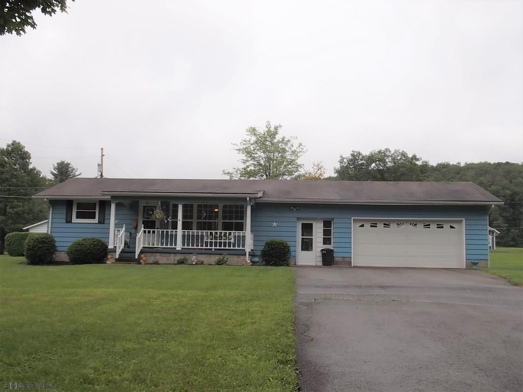 Move right in. Level lot, remodeled family room in basement. Covered patio, new Pex plumbing, 2 car garage. Shed is not included.
