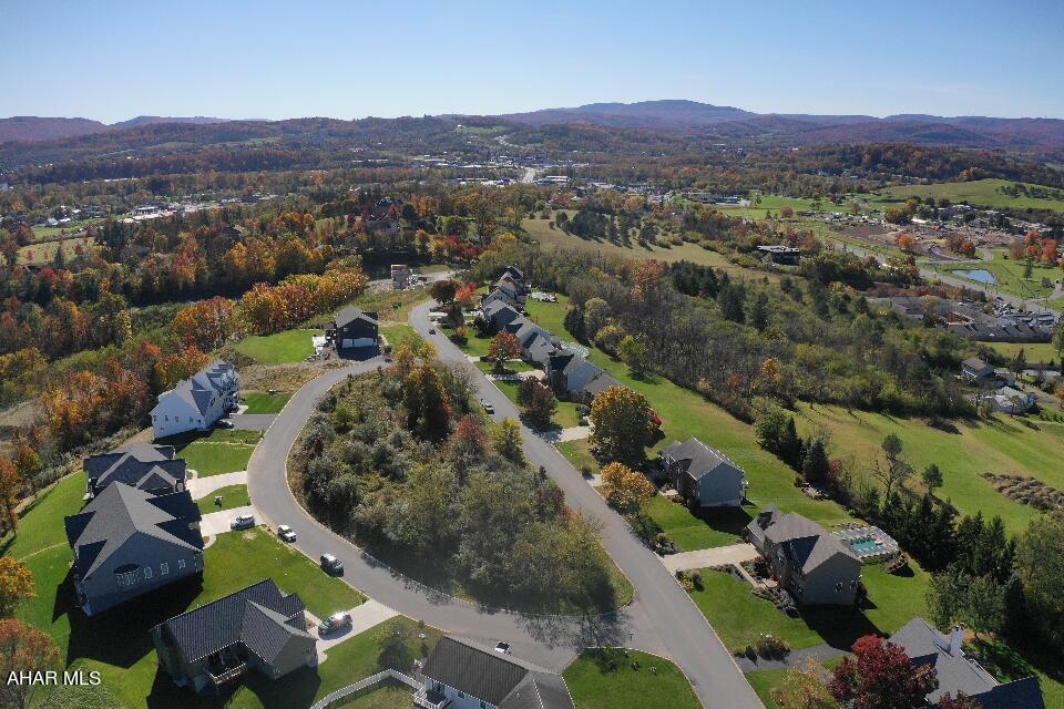 Fox Hollow - Land