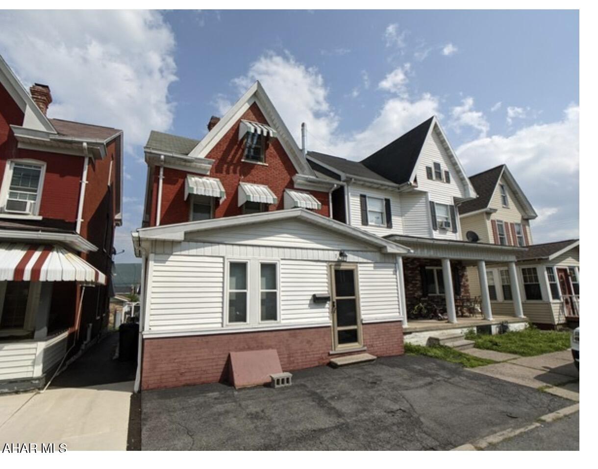 Solid 3 bedroom 1 Bath Brick home with  Garage ,currently rented at $800/Month with good rental history ,Great  Investment property or owner occupant Purchase ,,Can be purchased also as a package with 1609 20th ave. for ,Call Listing agent for package price.