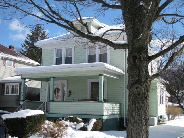 Well cared for 2 1/2 story East End home! this maintenance free home sits on a fenced double lot with an over sized 1 car garage! LR., DR., EIK., and 1st floor bonus room! 3 bedrooms, bonus room and a recently updated bath complete the 2nd floor! Well insulated for low utility costs! new carpeting and so much more.