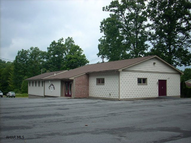 Bellemeade area commercial building with no zoning in Antis Township!  So many possibilities!. 3248SqFt of recently remodeled space currently being used as a dance studio. Updated mechanics, newer roof, hardwood floors, paved parking lot, great location, two ADA bathrooms, 400 Amp service.  Only approximately 2 miles off of Interstate 99