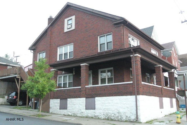 Exceptionally well kept multi-unit. This is probably unlike what you have been looking at. You will know instantly when you go through, this place was looked after...NOT let go. All the maintenance was done....and done properly. The tenants are screened and seemed to take care of the place. DON'T LET THE ADDRESS FOOL YOU! There are very nice homes on this block with some very nice homeowners. I met some of them already. THE NUMBERS WORK OUT...and SO DOES THE PRICE!
