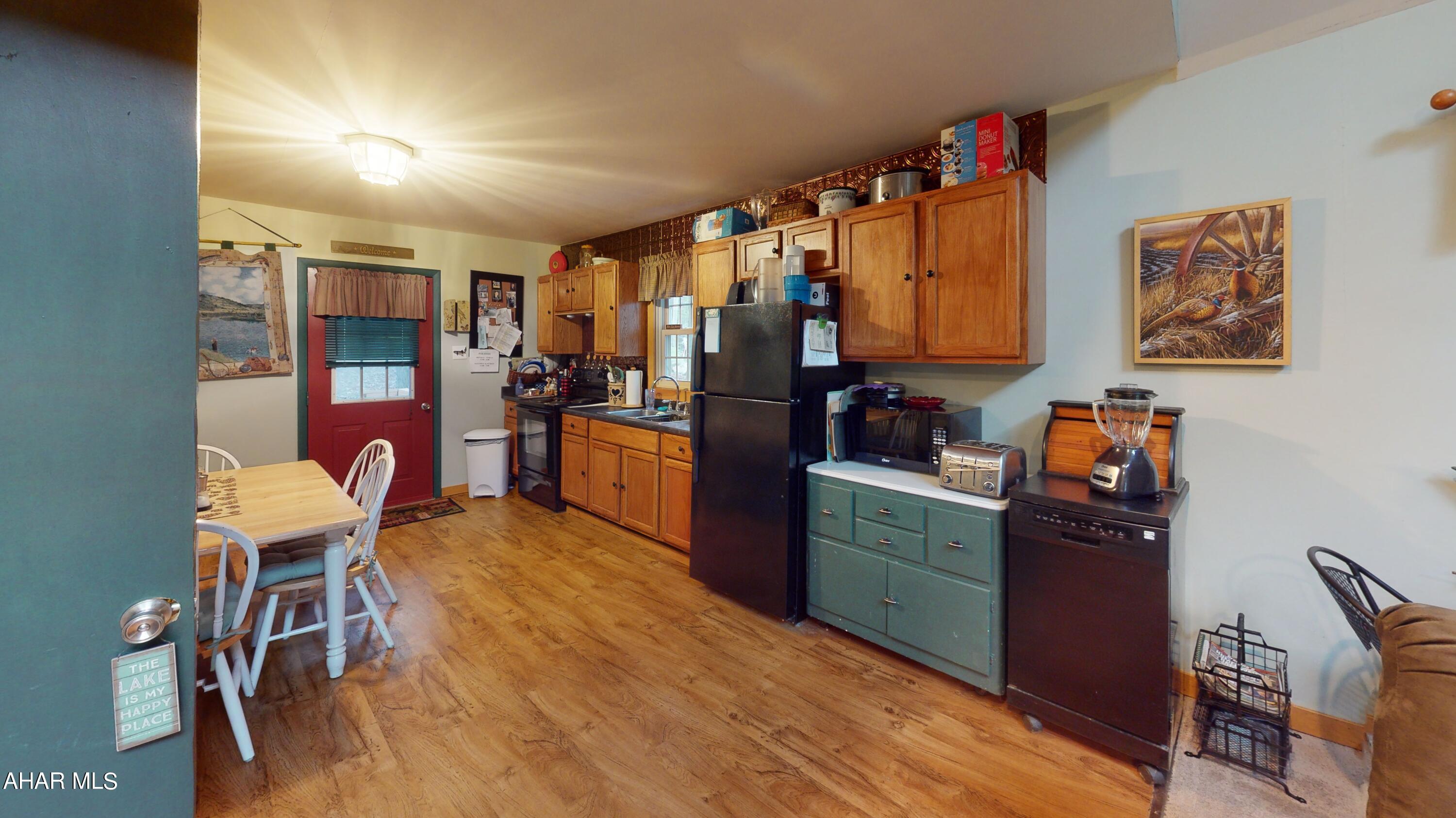 Glendale Yearound - Residential