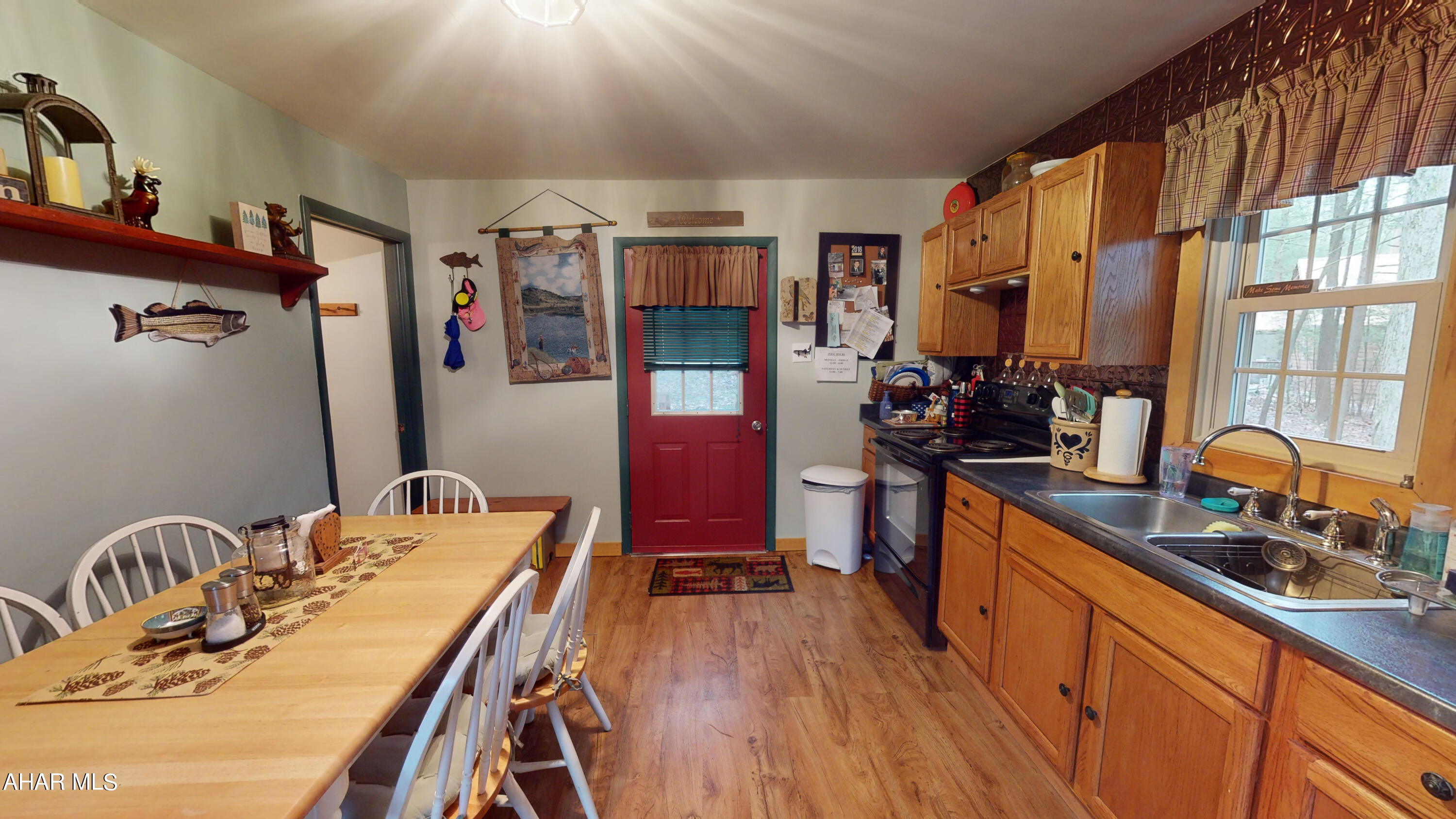 Glendale Yearound - Residential