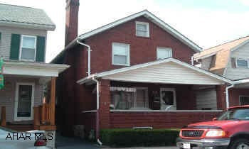 Extremely nice updated lovely Brick-Just Move right in Beautiful 3BR Brick-Excellant condition hardwood floors, new carpet upstairs, newer kitchen-Won't last.
