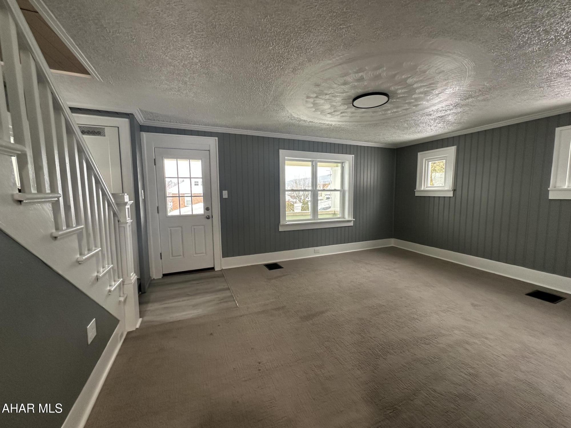 Juniata - Residential