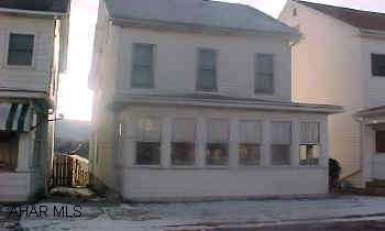Nice starter or investment property
