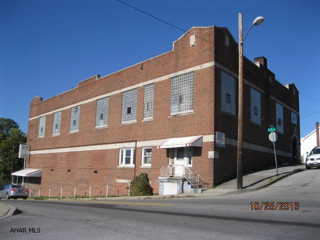Altoona VFW Post 3 Two level brick that needs refurbished.
