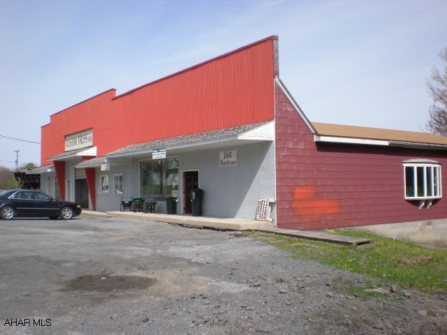 Unknown - Commercial Sale