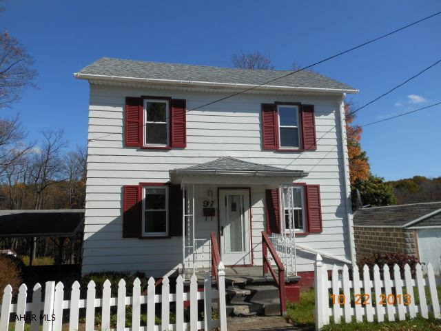 Property is being sold in AS IS condition. To report any concerns with a listing broker/agent or to report any property condition or other concern needing escalation, please call: 1-877-617-5274. Buyers should obtain a free prequalification letter from Wells Fargo Home Mortgage or an entity which is a joint venture with Wells Fargo Home Mortgage by working directly with a mortgage consultant or going online at www.wellsfargo.com. Buyers also have the option to provide proof of other credit decisioned financing or a NACA (Neighborhood Assistance Corporation of America) qualification letter.