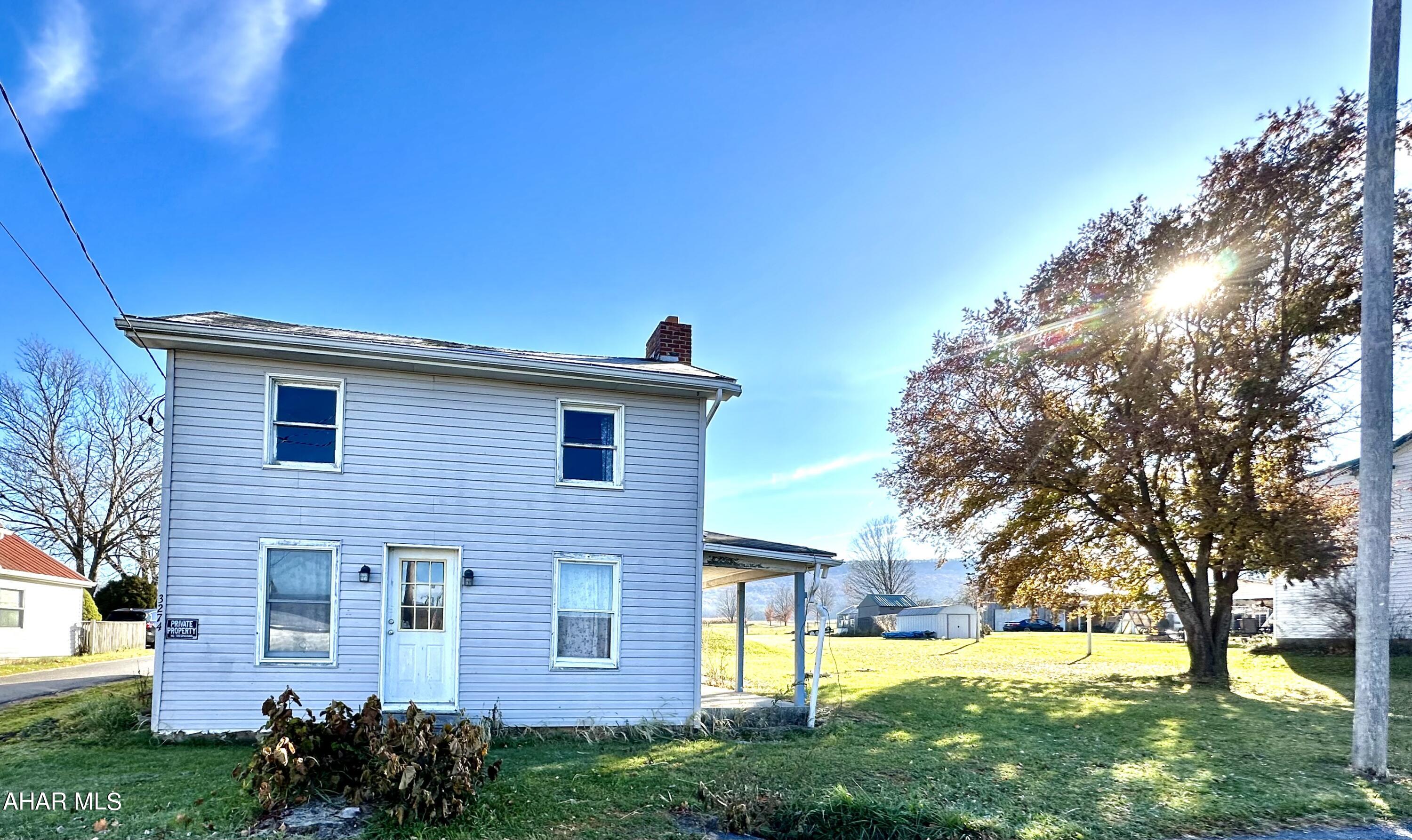Back on the market due to buyers financing. 
Are you looking for a place to add your personal touches to make a house a home? Are you an investor looking for your next investment? Stop scrolling and check out this charming fixer-upper.  Take advantage of this amazing opportunity to add value and personalize this property to your liking.  Located in a quaint little town, this home offers 3 bedrooms, 2 bathrooms, a cozy fireplace in the living room that leads right into the eat-in kitchen.  There is a convenient main floor laundry area leading to outside.  Once outside you have a nice space for relaxing and entertaining.  Enjoy the advantage of having a 1 car detached garage with additional storage space above.  Whether you're an experienced contractor or a handy homeowner with a keen eye, this property is ready to be transformed into a true gem.
