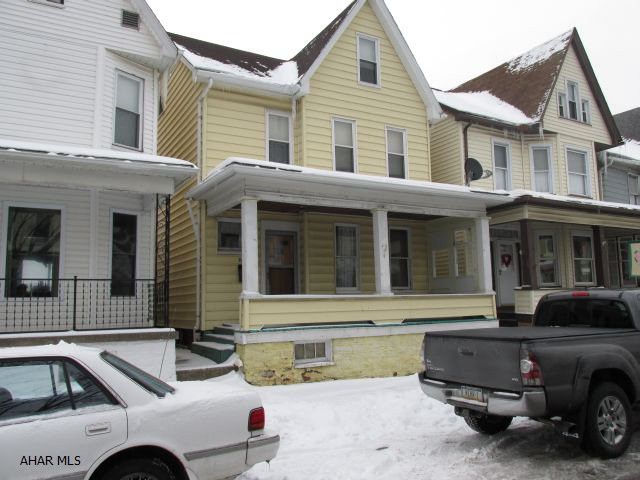 Solid home needs updating inside mechanics all good.