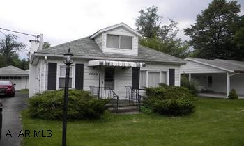 Home needs some TLC. Great potential.  Worth a look. Small 1.5 story home w/1 car detached garge and huge lot. Home needs some TLC. Great potential. Worth a look. Small 1.5 story home w/1 car detached garage and huge lot.