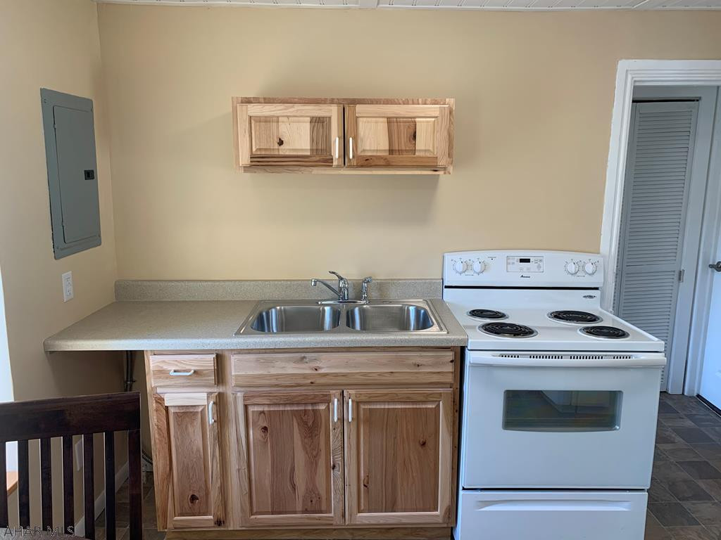 Unknown - Residential Lease