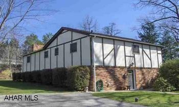 VERY CLEAN-PRIVATE LOT. MODERN KIT, FP IN LR AND FR. NEWER CARPET IN SOME AREAS. SHED-HOME WARRANTY INCLUDED. VERY CLEAN-PRIVATE LOT. MODERN KIT, FP IN LR AND FR. NEWER CARPET IN SOME AREAS. SHED-HOME WARRANTY INCLUDED.