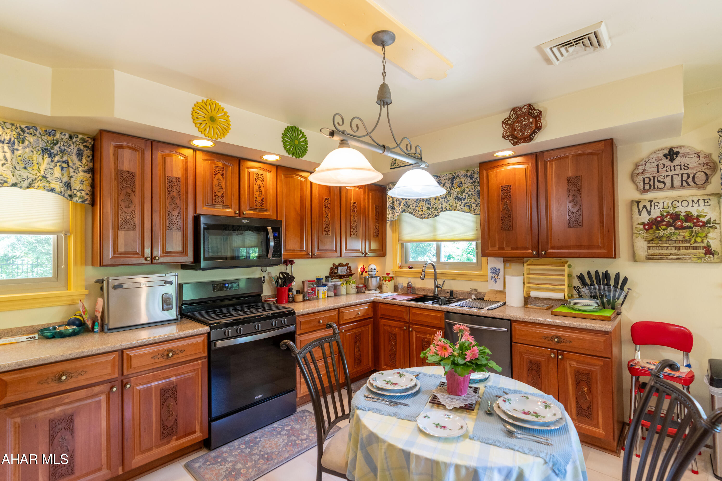 Baker Mansion - Residential