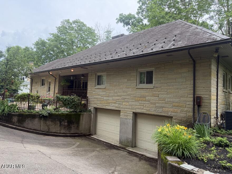 Baker Mansion - Residential