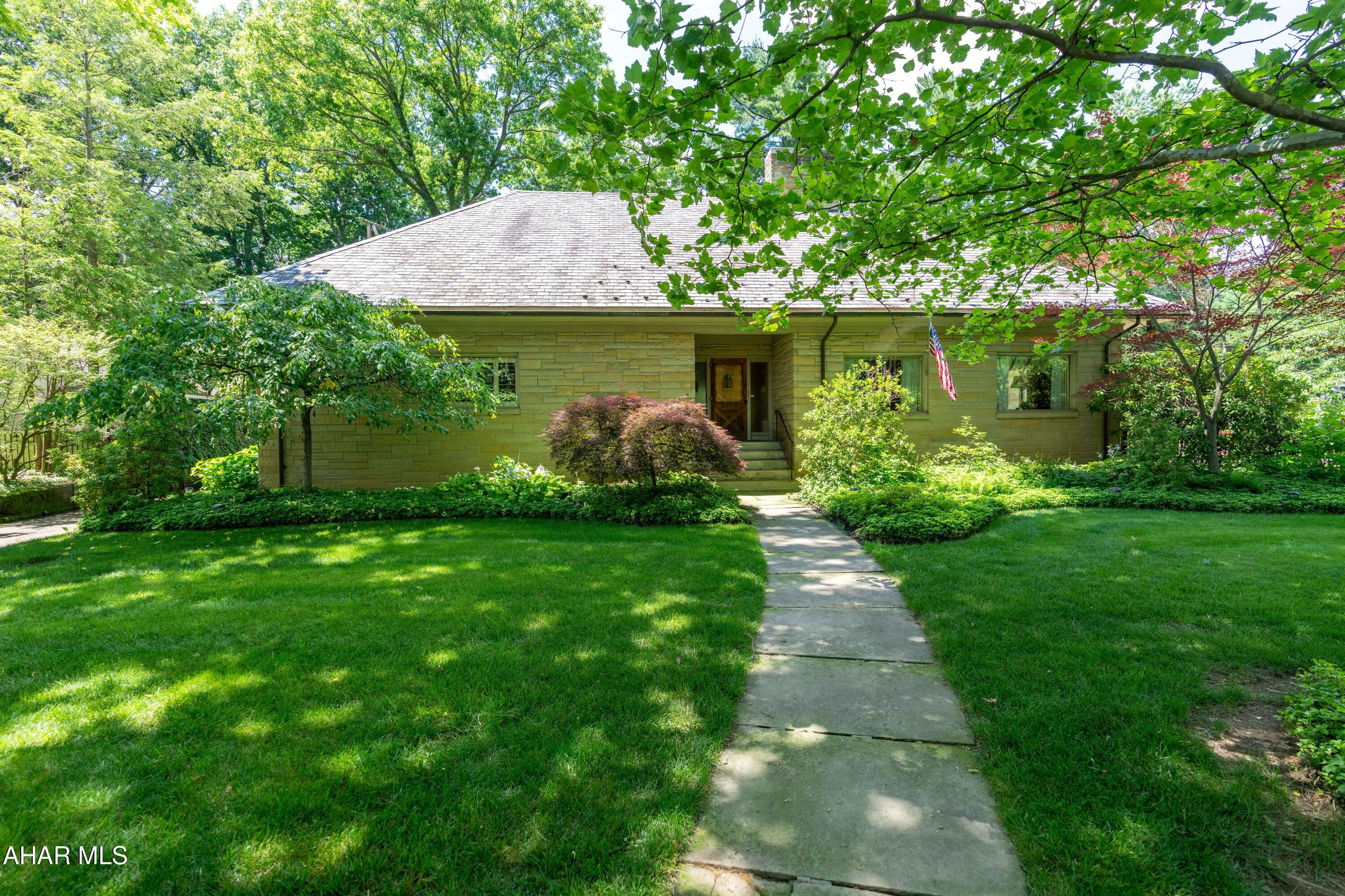 Baker Mansion - Residential