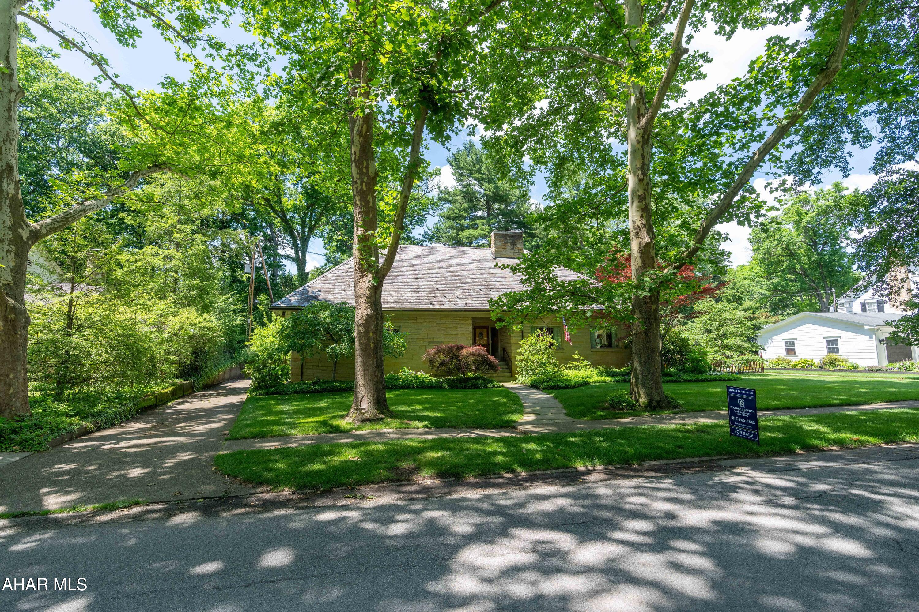 Baker Mansion - Residential