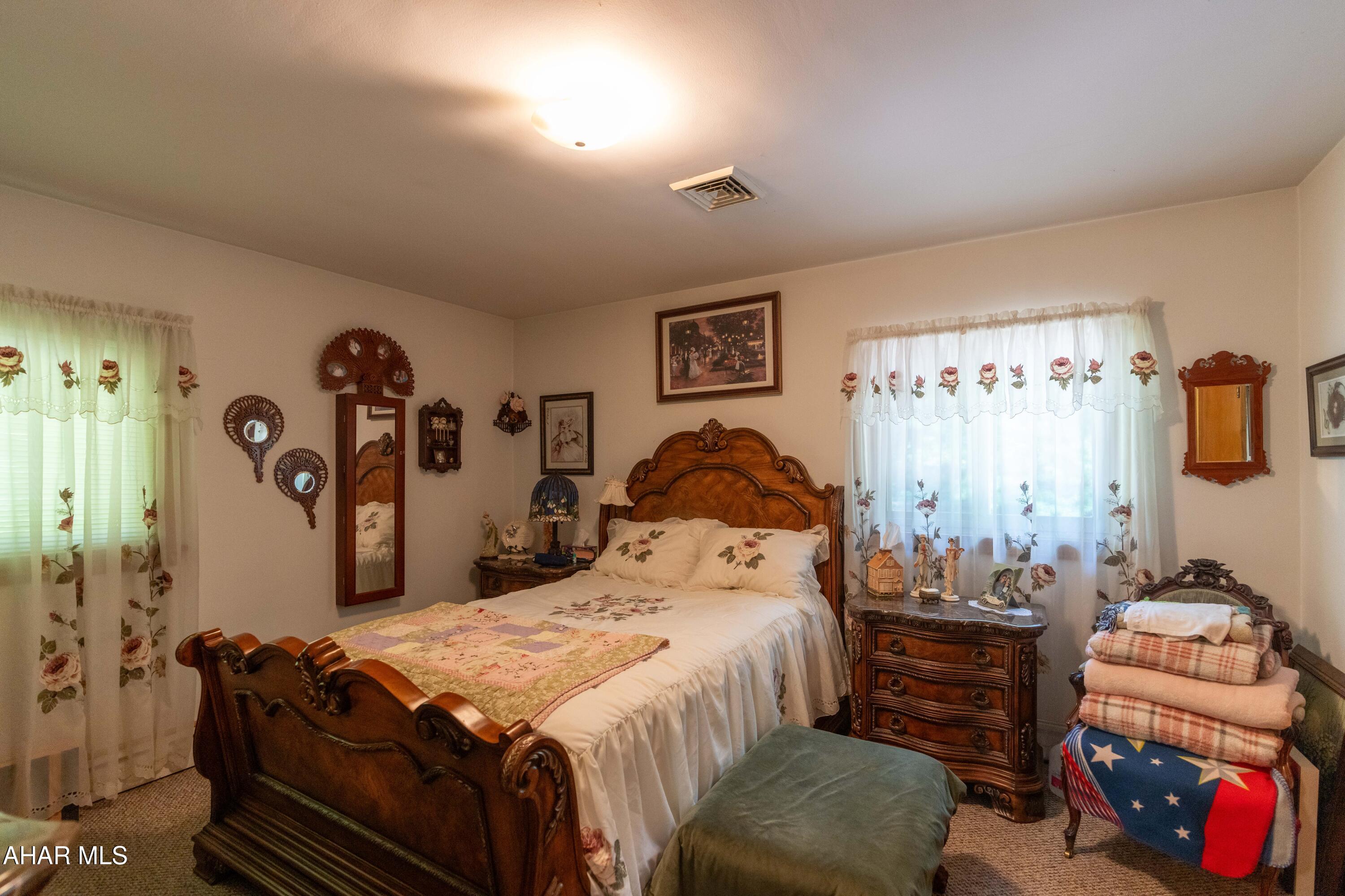 Baker Mansion - Residential