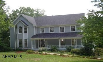 Fabulous Stonehedge Home! 4 bedrooms & 3.5 baths! With everything you need and want! Fabulous Stonehedge Home. LR, DR, FR w/ gas fireplace & oak hardwood floors, EIK-w/ Oak Cabinets. 2 Story Great Room w/floor to ceiling stone fireplace & windows. 4-BR, 3.5-BA, Inground pool, Hot tub, Deck, Wetbar, balcony w/built in sound system. Call Linda DelGrosso @ 935-1093 to see!