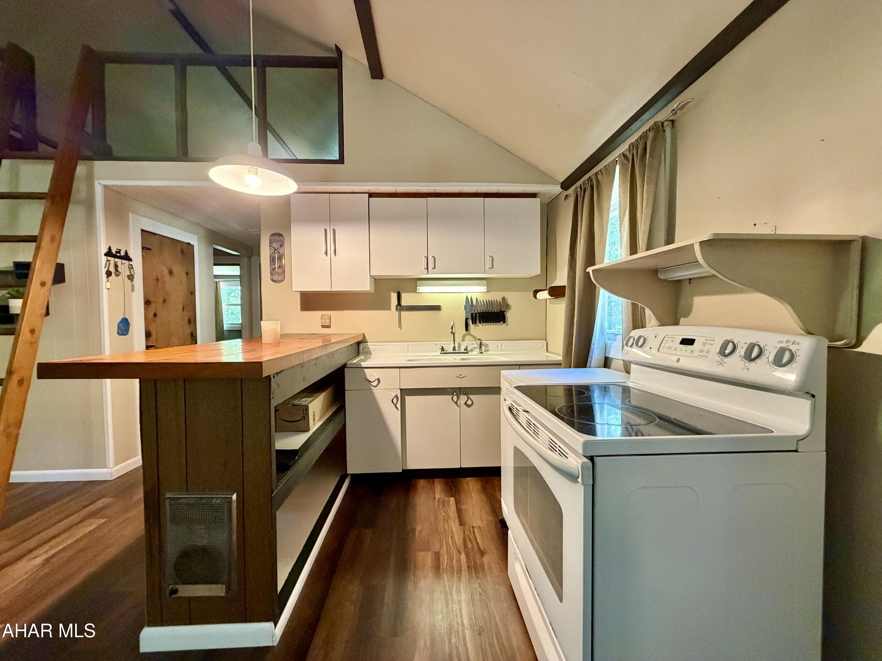 Valley-Hi - Residential