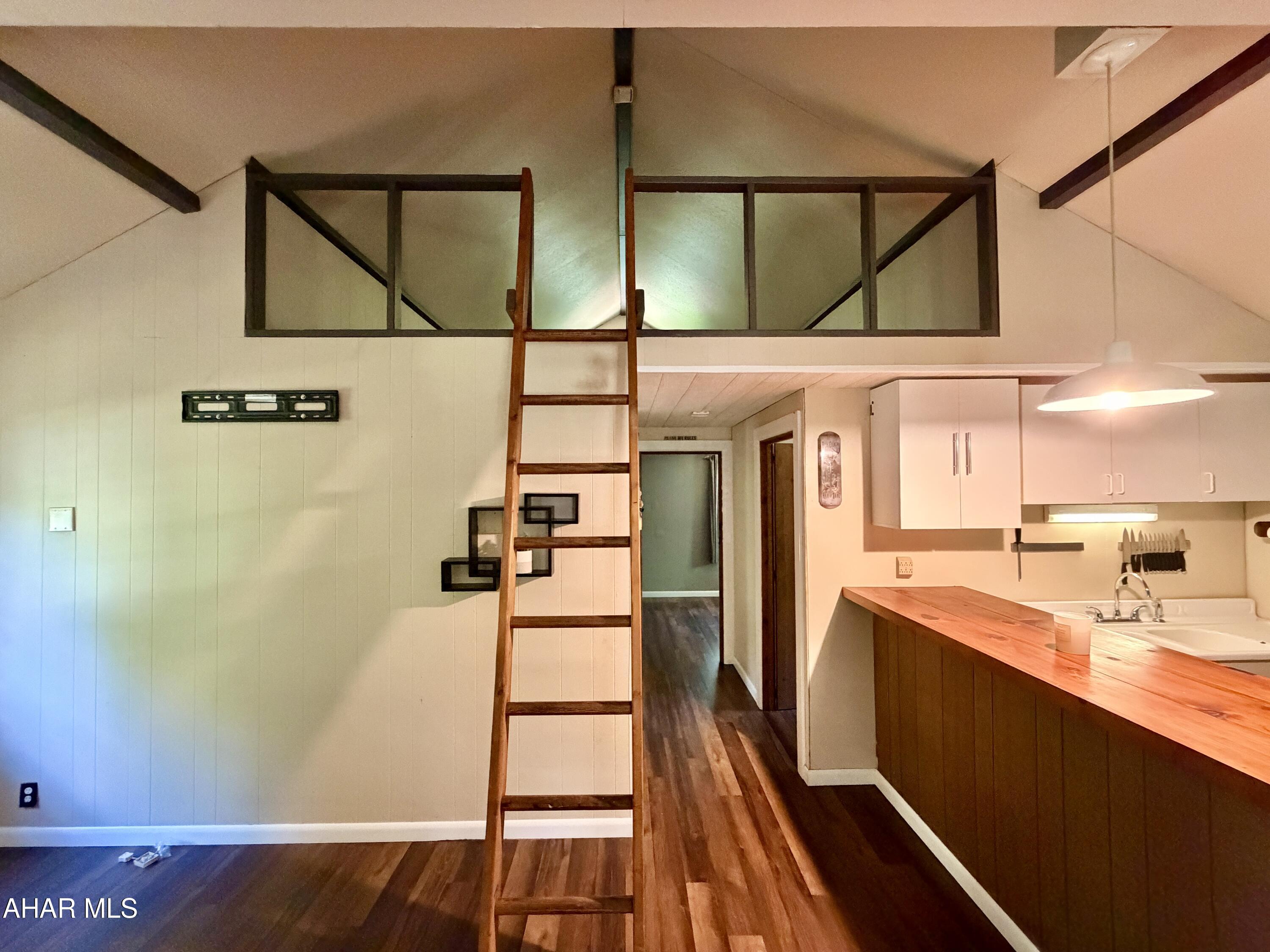 Valley-Hi - Residential