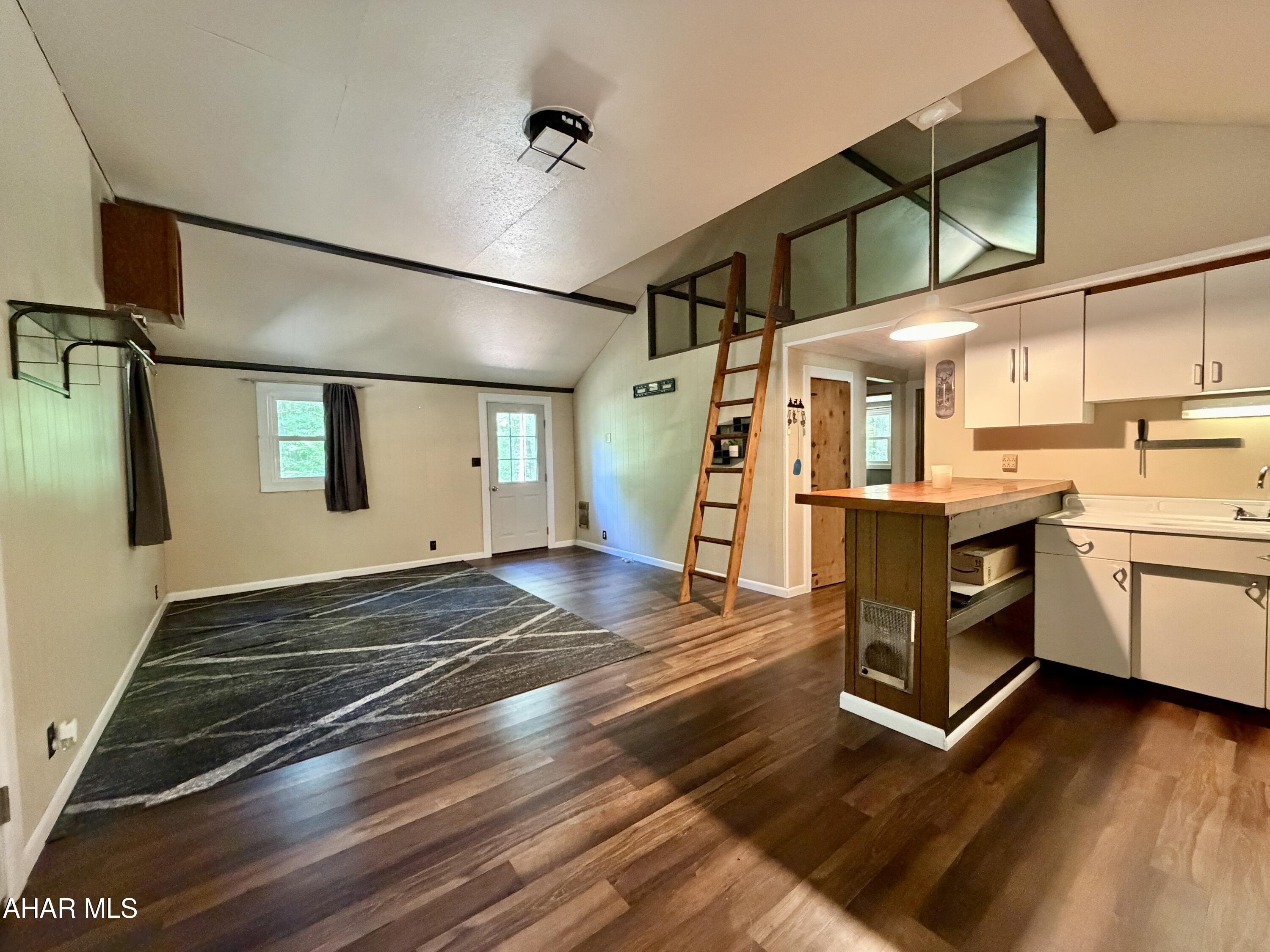 Valley-Hi - Residential
