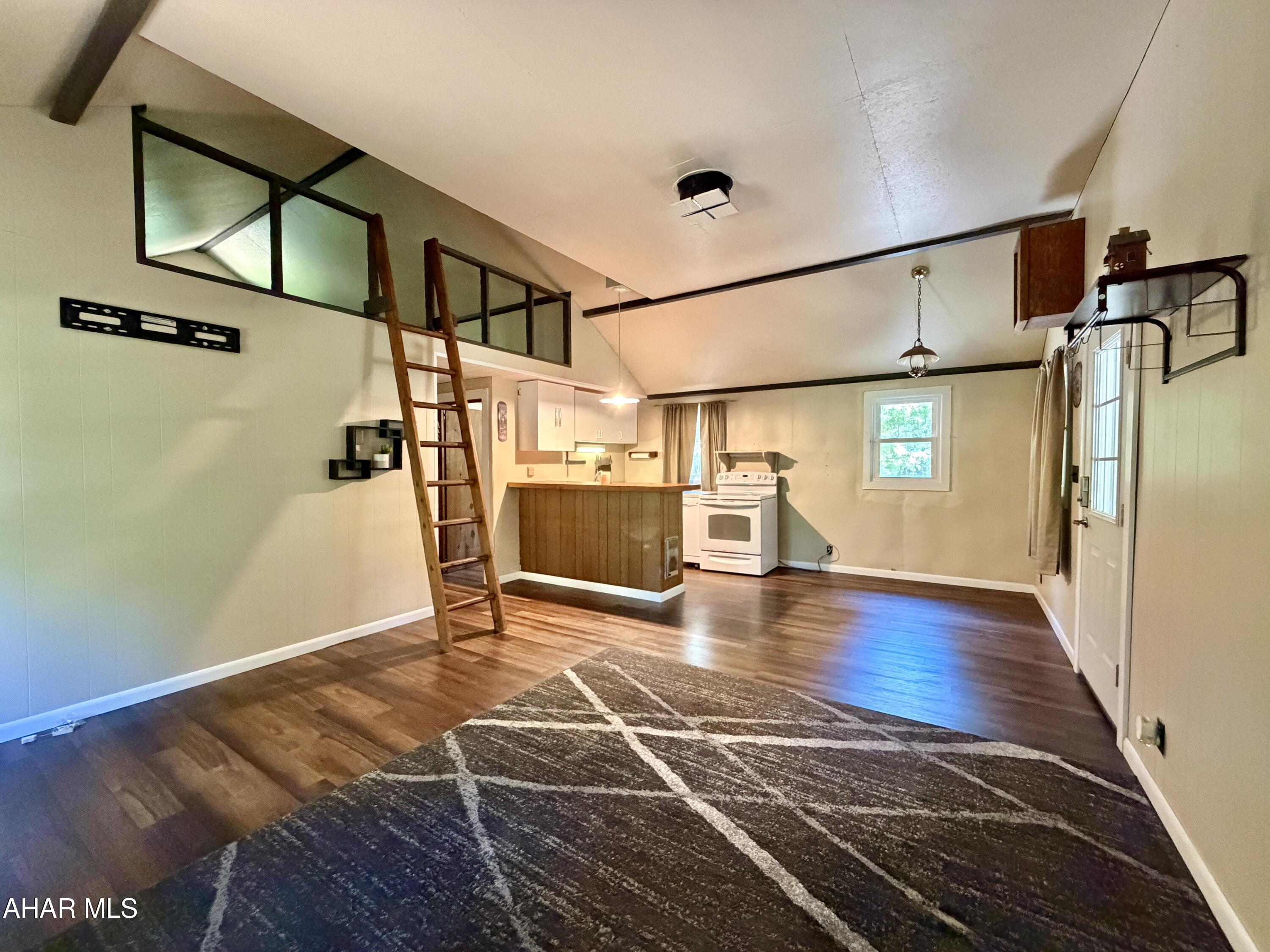 Valley-Hi - Residential