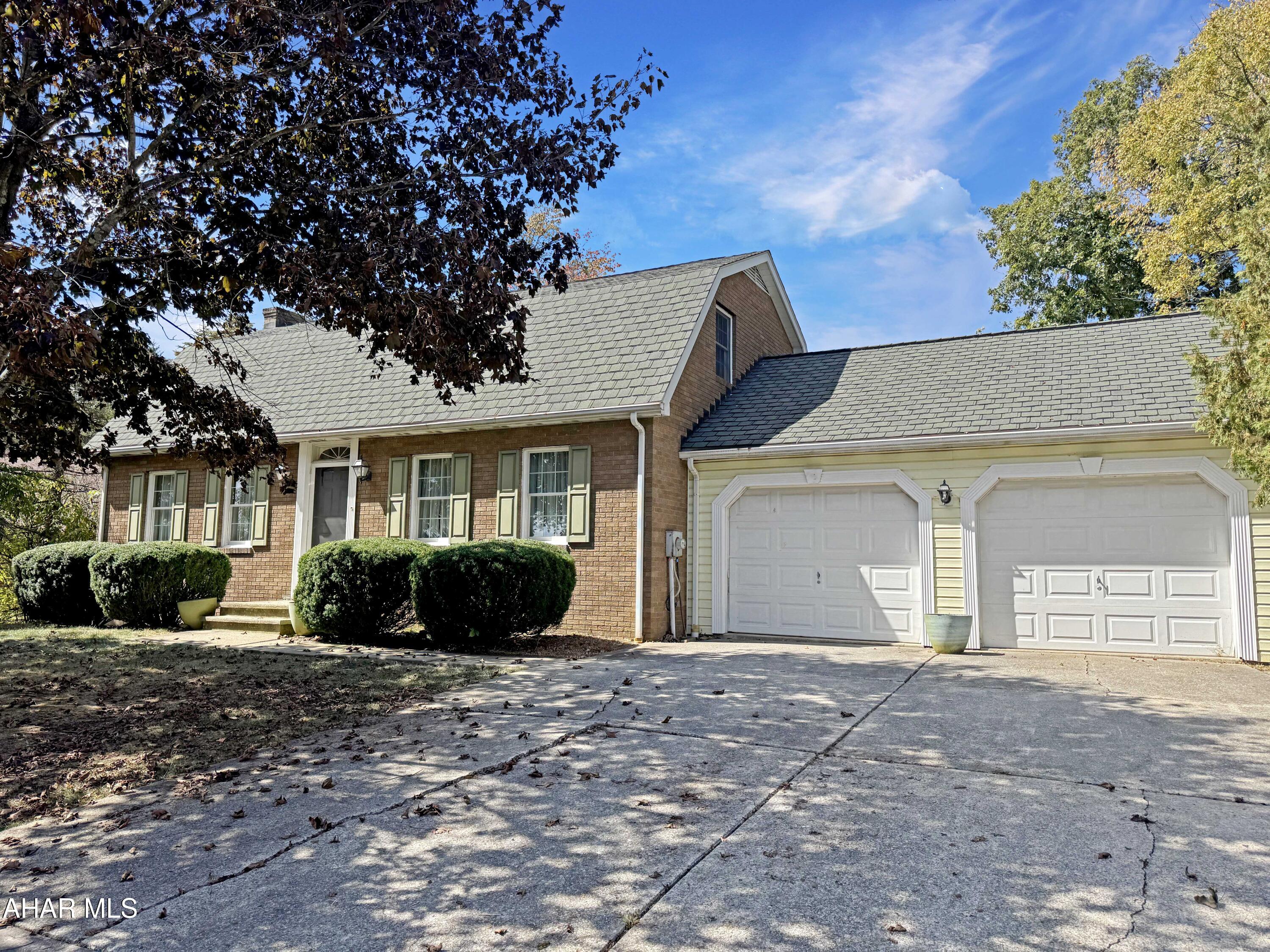 Crestwood - Residential
