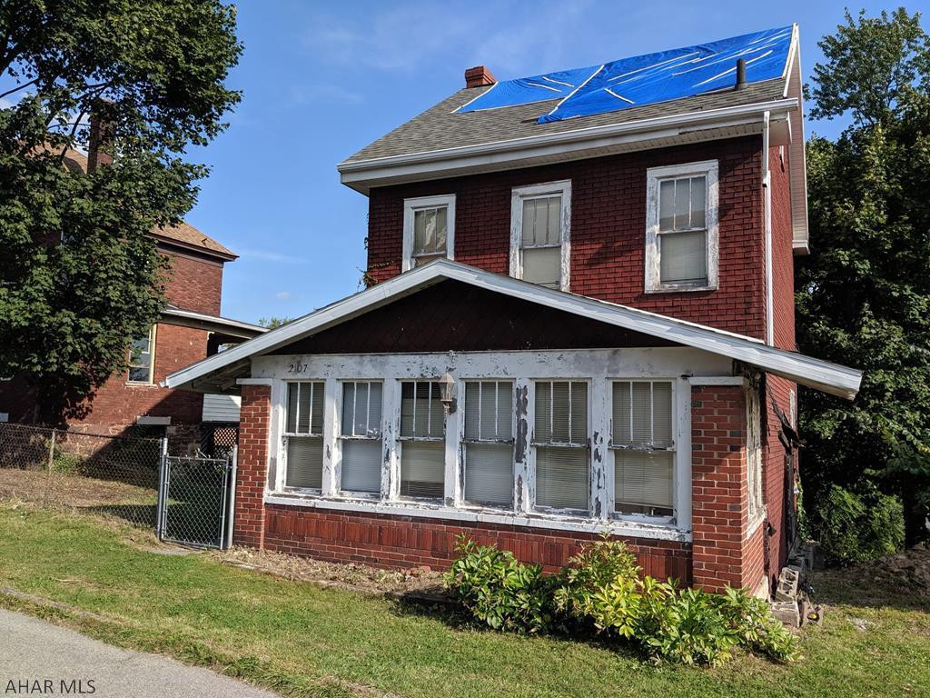 Needs TLC throughout. AS-IS sale. Seller will make no repairs